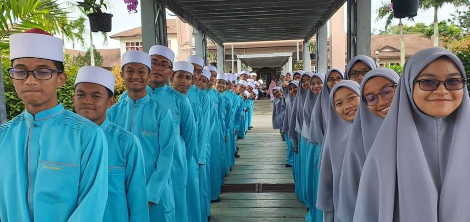 Tempahan dari MITS Bagan Lalang bg pelajar lelaki & perempuan Tingkatan 4 utk Majlis Khatam Al-Quran Perdana