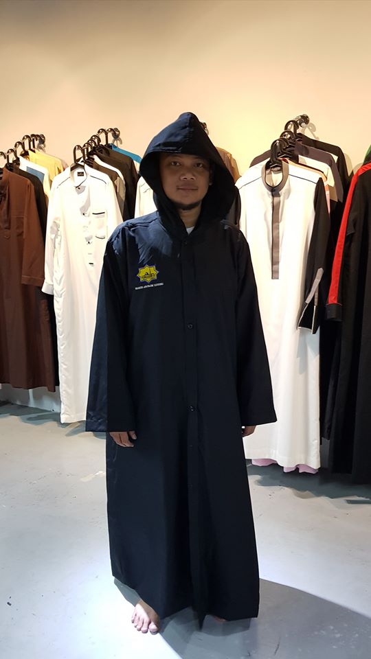 jubah pelawat masjid untuk non-muslim